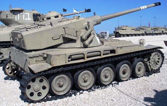 Легкий танк АМХ-13.