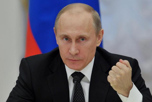 Путин обвинил США в перезапуске гонки вооружений. 